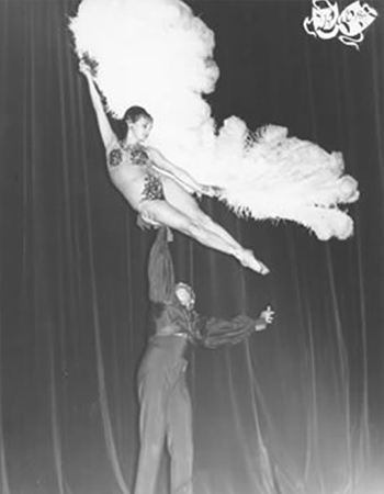 Chiquita & Johnson on Stage Teatro Blanquita, Mexico City, 1961